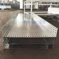 Linea di produzione per la formatura a rulli di marcatura per canaline elettriche completamente automatica