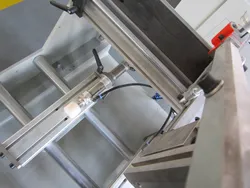 Einzelkopf-Schwerkopierfräsmaschine für die Aluminium- und UPVC-Fenster- und Türherstellung