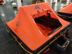 Sử dụng thuyền buồm thả bè phao cứu sinh