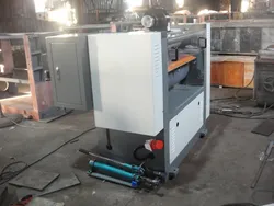 Máquina de Embossagem de Papel em Folhas