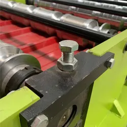 Farbstahlplattenwalzmaschine Paneelplattenformmaschine