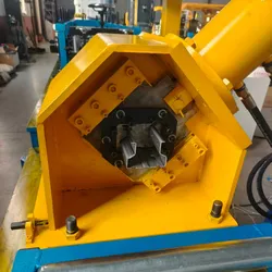 Hochgeschwindigkeits-Automatikmaschine zur Rollformung von Regalträgern mit SPS-Steuerung und hydraulischem Schneiden