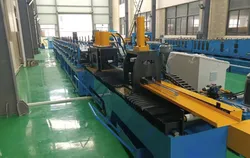 Macchina per la formatura a freddo di vassoi per cavi completamente automatica, macchina per la produzione di vassoi per cavi in metallo
