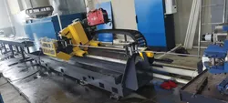 Achtkantige Rohrformmaschine