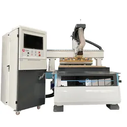 1325 Automatische ATC Schranktür Herstellung CNC Fräse