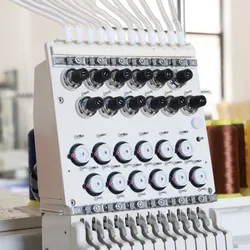 Vielseitige Sechs-Kopf-Computerstickmaschine für Caps