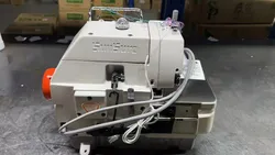 Direktantrieb Super Hochgeschwindigkeits Vierfaden Overlock-Nähmaschine