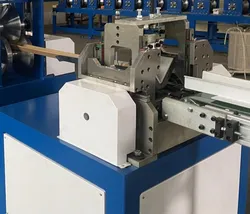 Papier-Eckleisten-Biegemaschine / Kanten-Schutz-Produktionslinie