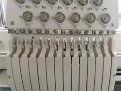 Mehrkopf-Computer-Kappen-Tubular-Stickmaschine Preis Maximale Geschwindigkeit 1200 U/min