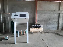 Nigeria Reisfarbsortiermaschine für parboiled Reisfarbsortierung