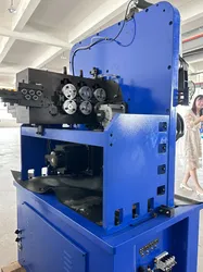 Máquina automática de formación de resortes tipo camara, equipo industrial para la fabricación de resortes