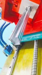 Macchina per la formatura a rulli del telaio di supporto in metallo per la produzione di supporti strutturali