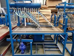 Automatische Papier-Eckenschutzherstellungsmaschine / Kantenbrettformmaschine