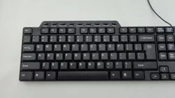 USB-Computer-Tastatur mit Standard-Multimedia-Tastatur für Computer