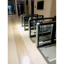 Moderne Design-Schwenktür mit Mehrfachzugangssystem