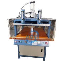 Industrie Kissen Kompressor Verpackungsmaschine Kissenpressmaschine Automatische Kompressionsverpackungsmaschine Kissenkern Kompressionsvakuummaschine