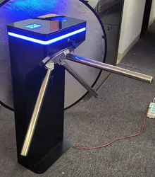 Tripode di protezione biometrica con sistema di controllo accessi di alta gamma