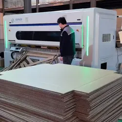 Macchina automatica per la produzione di scatole in cartone ondulato Aopack con sistema di gestione degli ordini