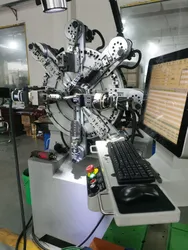 Máquina de Molas CNC Sem Came