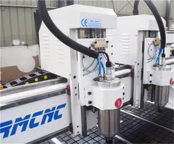 Máquina de Router CNC para Processamento de Madeira e Marcenaria