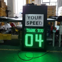 ป้ายจำกัดความเร็ว LED พลังงานแสงอาทิตย์อัจฉริยะพร้อมเทคโนโลยีเรดาร์