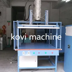 Industrie Kissen Kompressor Verpackungsmaschine Kissenpressmaschine Automatische Kompressionsverpackungsmaschine Kissenkern Kompressionsvakuummaschine