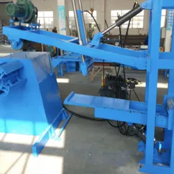CNC Stahl U Typ Schutzleitplanken Säulen Produktionsmaschine C Typ Formmaschine Solarstruktur Lagerregal Rollform Schneidemaschine