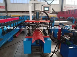 Metallbedachung farbige glasierte Firstkappen-Rollformmaschine Firstziegel-Herstellungsmaschine glasierte Dachkrone-Herstellungsmaschine Firstdosenmaschine