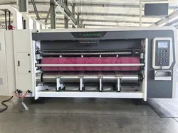 Uma Impressora de Cores para Formação de Caixas