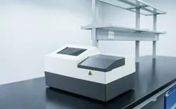 Üniversite Laboratuvarı için Yüksek Performanslı Mikrotitre Plaka Tarayıcı 7-Inch Dokunmatik Ekran ile