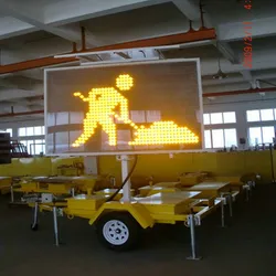 Bảng hiển thị LED năng lượng mặt trời ma trận thông điệp biến đổi xe kéo màu sắc đầy đủ ngoài trời