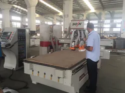 1325 MDF용 목공 조각 기계 CNC 라우터 기계