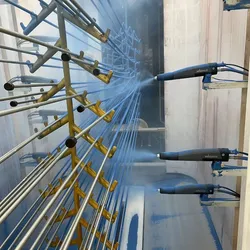 Hocheffiziente kolbenbetriebene Pulverbeschichtungs-Spritzmaschine mit passendem Überkopf-Förderanlagen-Spritzsystem