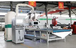 จีน 1300*2500mm เครื่องกัดไม้ CNC 5 แกน 4 แกน 3axis 1325 เครื่องกัดไม้ที่ปรับแต่งได้ CNC พร้อมโต๊ะโหลดและขนถ่ายสำหรับการทำเฟอร์นิเจอร์