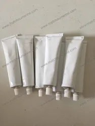 Ống nhận diện bè cứu sinh với thẻ ID và dây thừng
