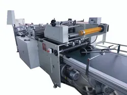 Vollautomatische Multifunktions-Eckenabschneide- und Linienpressmaschine für Fensterpatching