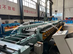Vollautomatische größenverstellbare Kabeltrassen-Rollformmaschine mit Stanzfunktion