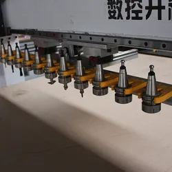 Router CNC de Alta Precisión 3D para Producción de Señalización Personalizada