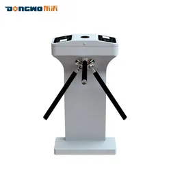 Sistema di sicurezza con tornello a tripode e controllo avanzato tramite riconoscimento facciale