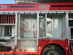 Drehbarer Lagerregal für Feuerwehrfahrzeuge