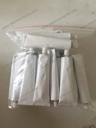 Tubo di identificazione in plastica per zattera di salvataggio con corda