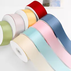 Hochwertiges 100% Polyester Einseitiges Doppelseitiges Buntes Polyester Satinband Geschenkverpackungsband für Dekoration DIY Geschenkband Blumenband