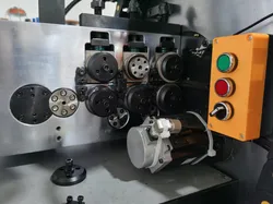 Máquina de Rotação de Molde de Torsão Dupla CNC com 12 Eixo de Enrolamento/ Enrolamento/ Formação de Fio de Compressão