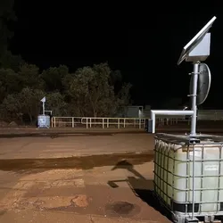 Sistema di sicurezza radar ad alimentazione solare per la protezione delle strade rurali