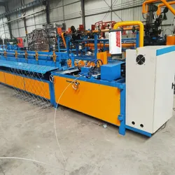 Hohe Produktionseffizienz Einfach zu bedienende Drahtgeflechtmaschine Kettengliedzaunmaschine