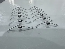 Máquina para fabricar resortes de bisagra