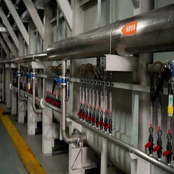 Fortgeschrittene elektrostatische Pulverbeschichtungsanlage mit Fördersystem