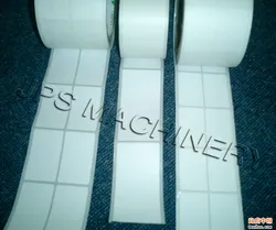 Automatische Aufkleberetikettenpapier-Filmrollen-Schneider-Wickelmaschine