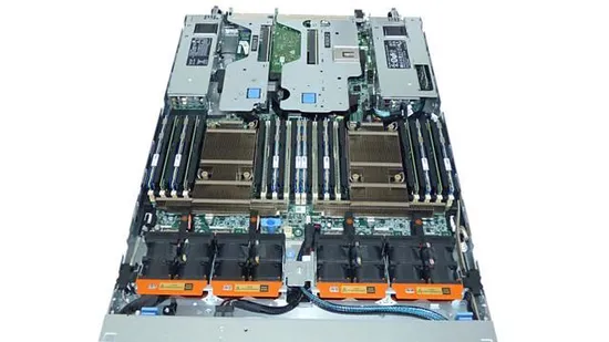 시스템 서버 R640 원본 스토리지 랙 서버 파워엣지 R750 R740 R730 R650 R640 랙 서버 pictures & photos