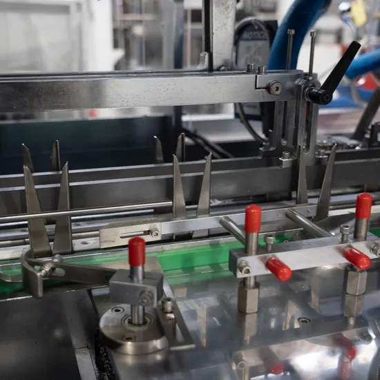 Full Automatic High Speed Cube Box Facial Tissue Packing Machine pictures & photos